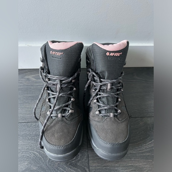 Hi-Tec women hiking/walking shoes size 6.5M - Picture 1 of 7